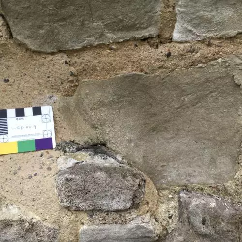 Blistering stone at the Wardrobe Tower 