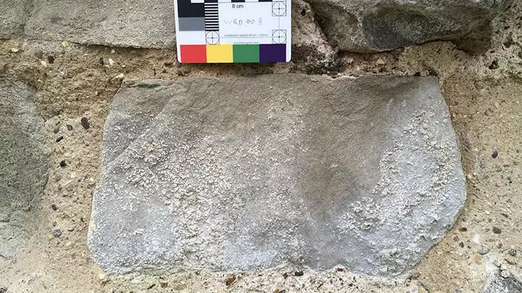 Blistering stone at the Wardrobe Tower